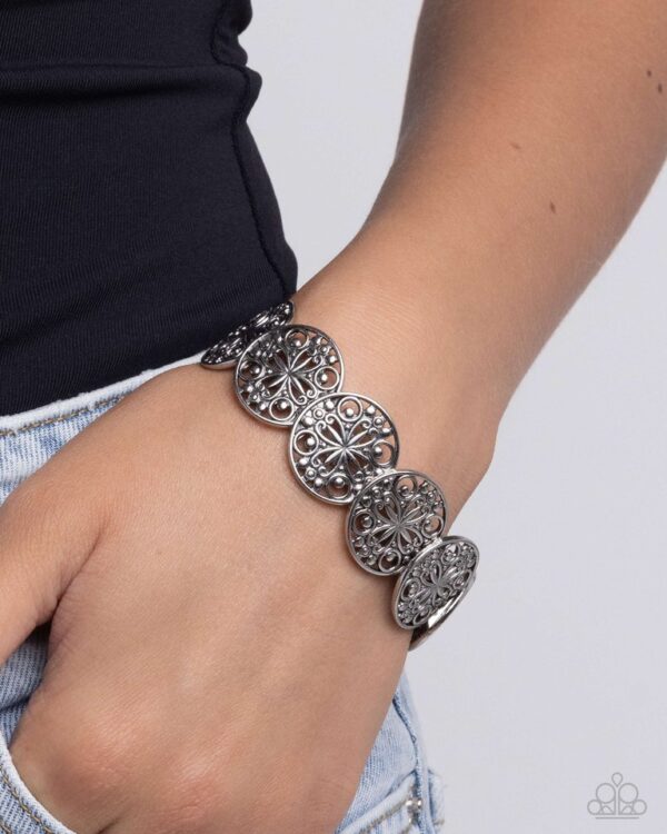 Paparazzi Bracelet ~ Portico Picnic - Silver