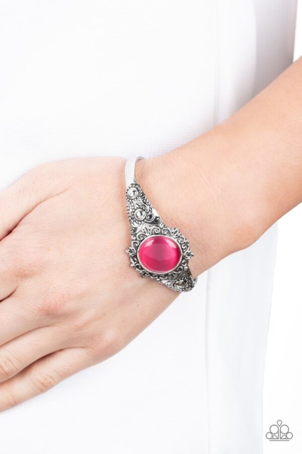 Paparazzi Bracelet ~ Extravagantly Enchanting - Pink