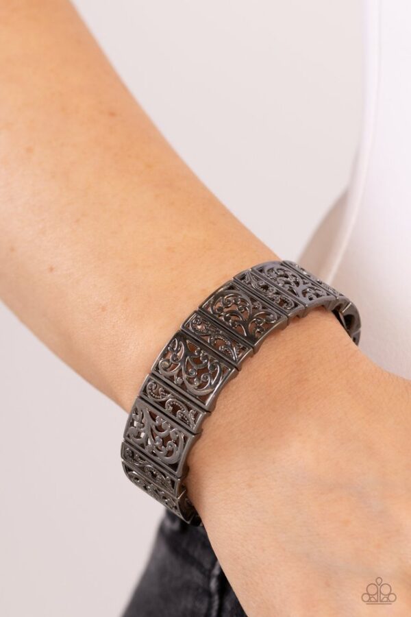 Paparazzi Bracelet ~ Gondola Gardens - Black