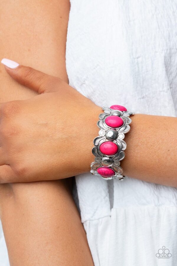 Paparazzi Bracelet ~ Sandstone Serenade - Pink