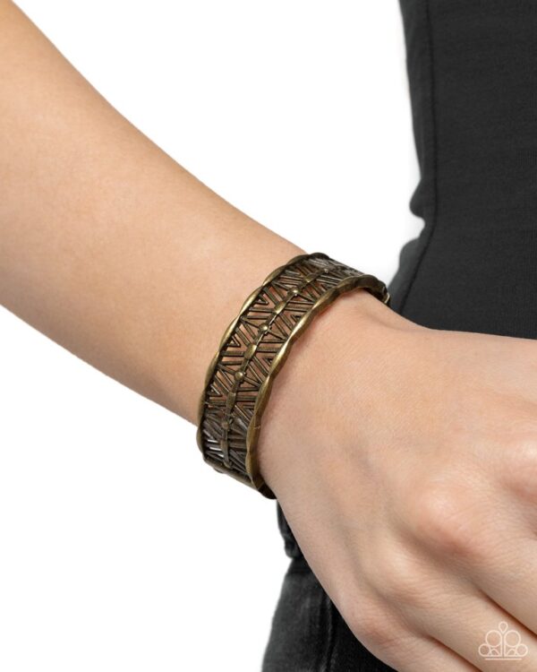 Paparazzi Bracelet ~ ESCAPADE Artist - Brass