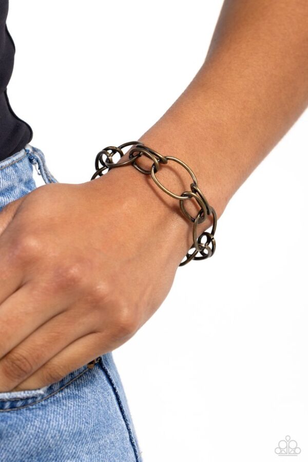 Paparazzi Bracelet ~ LINK or Swim - Brass