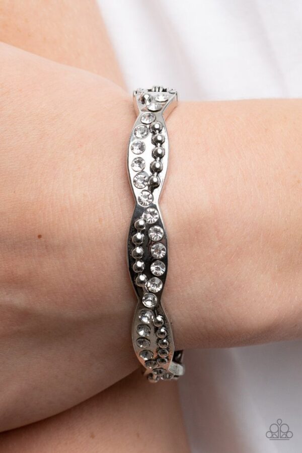 Paparazzi Bracelet ~ Empire Envy - White