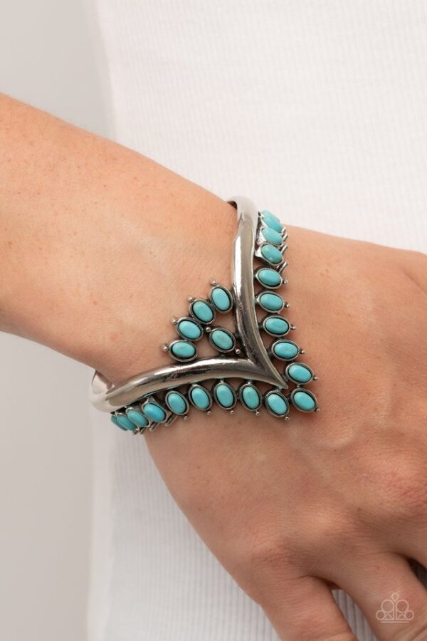 Paparazzi Bracelet ~ Teton Tiara - Blue