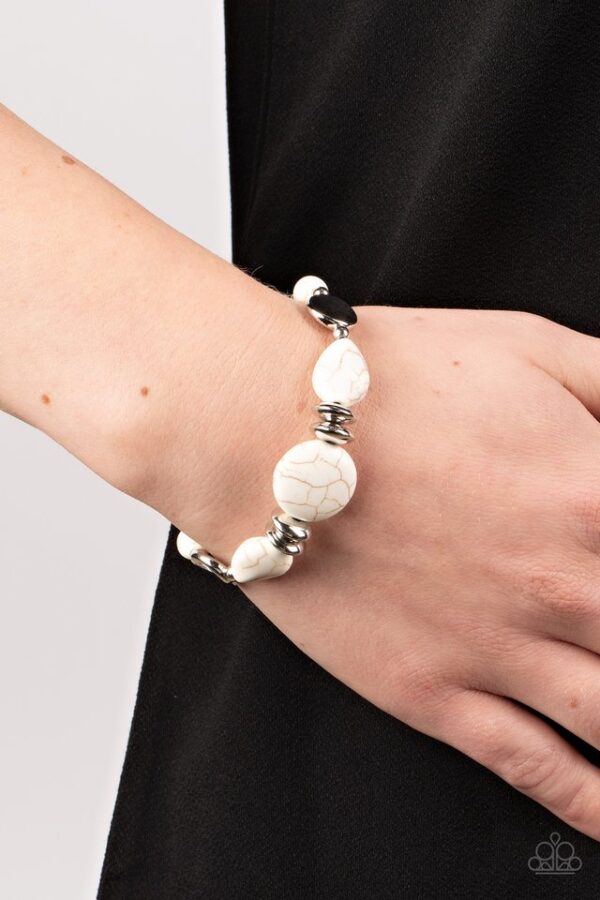 Paparazzi Bracelet ~ Mesa Vista - White