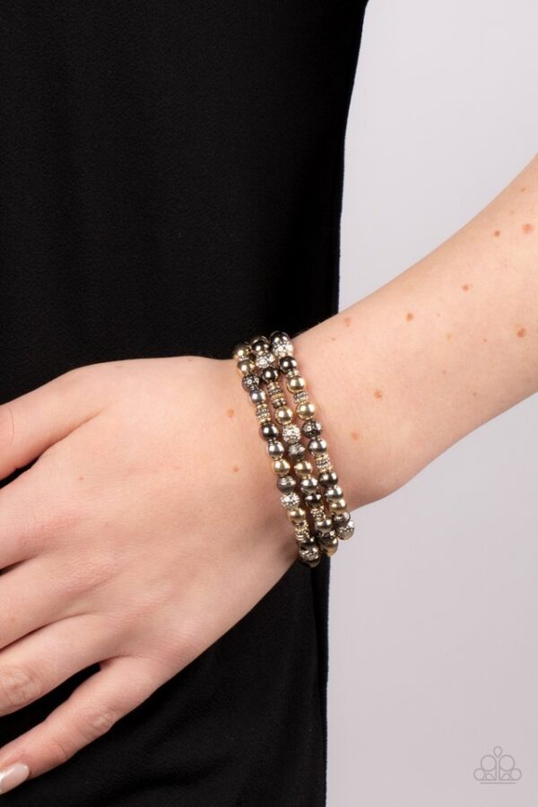 Paparazzi Bracelet ~ Boundless Boundaries - Multi