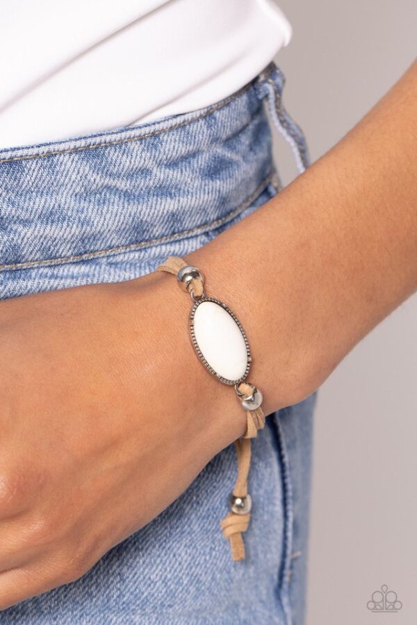 Paparazzi Bracelet ~ Desertscape Drive - White