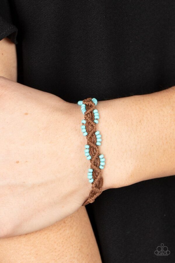 Paparazzi Bracelet ~ Cast a Wide Net - Blue