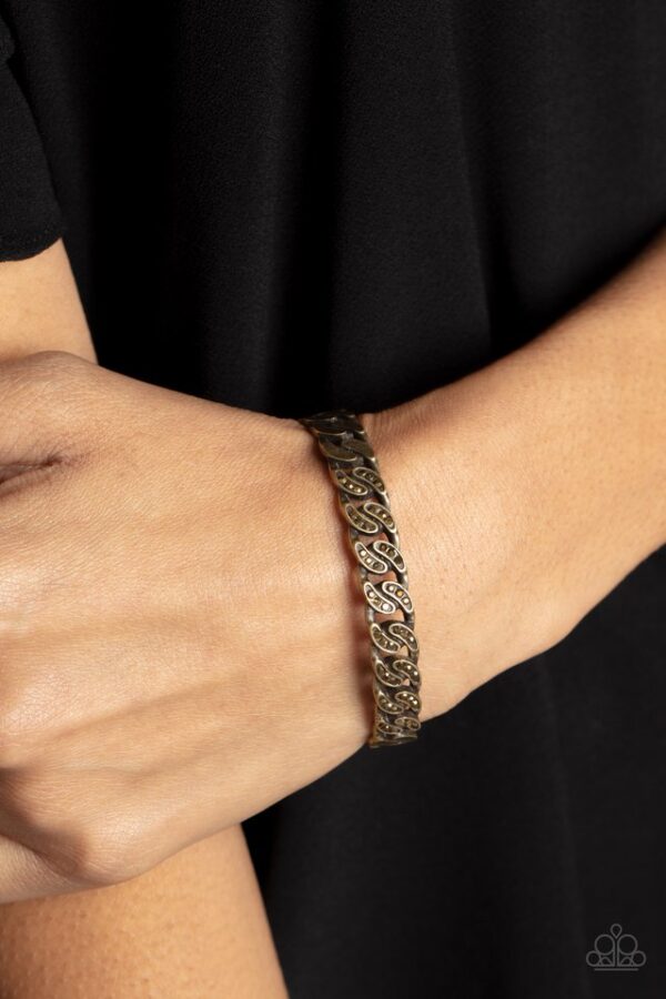 Paparazzi Bracelet ~ Some Serious Shimmer - Brass