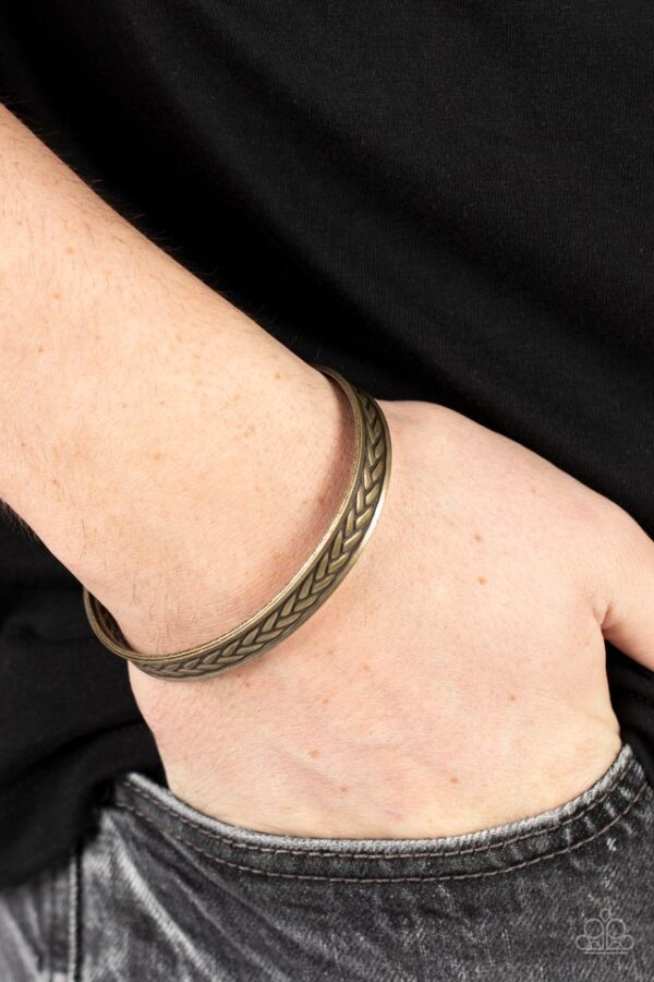 Paparazzi Bracelet ~ Terra Tread - Brass