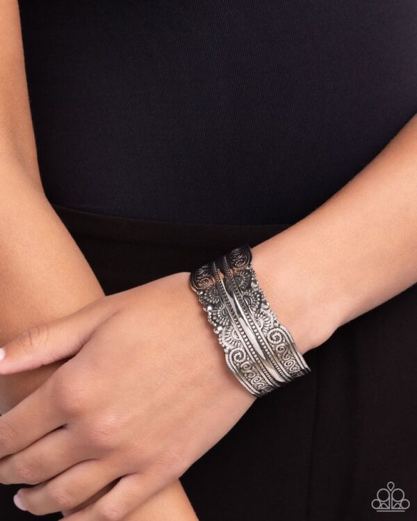 Paparazzi Bracelet ~ Into the Horizon - Silver