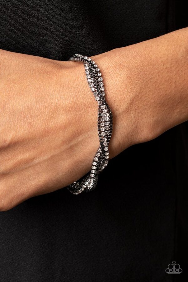 Paparazzi Bracelet ~ Box Office Bling - Black