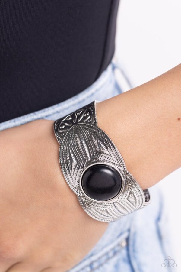 Paparazzi Bracelet ~ Western Odyssey - Black