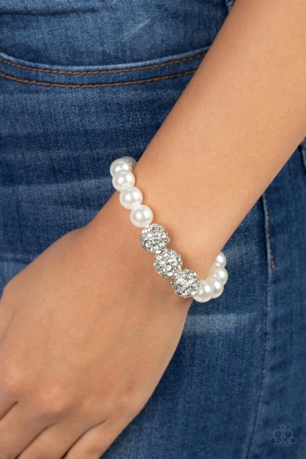 Paparazzi Bracelet ~ Breathtaking Ball - White