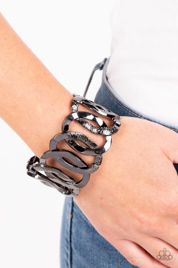 Paparazzi Bracelet ~ Industrial Indulgence - Black