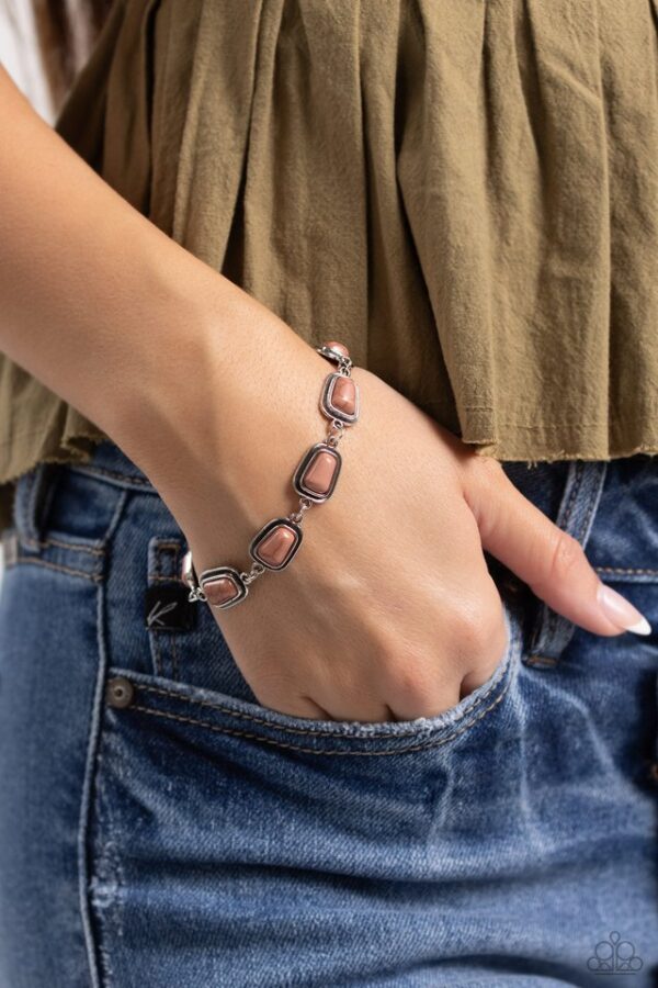 Paparazzi Bracelet ~ Chasing Canyons - Brown