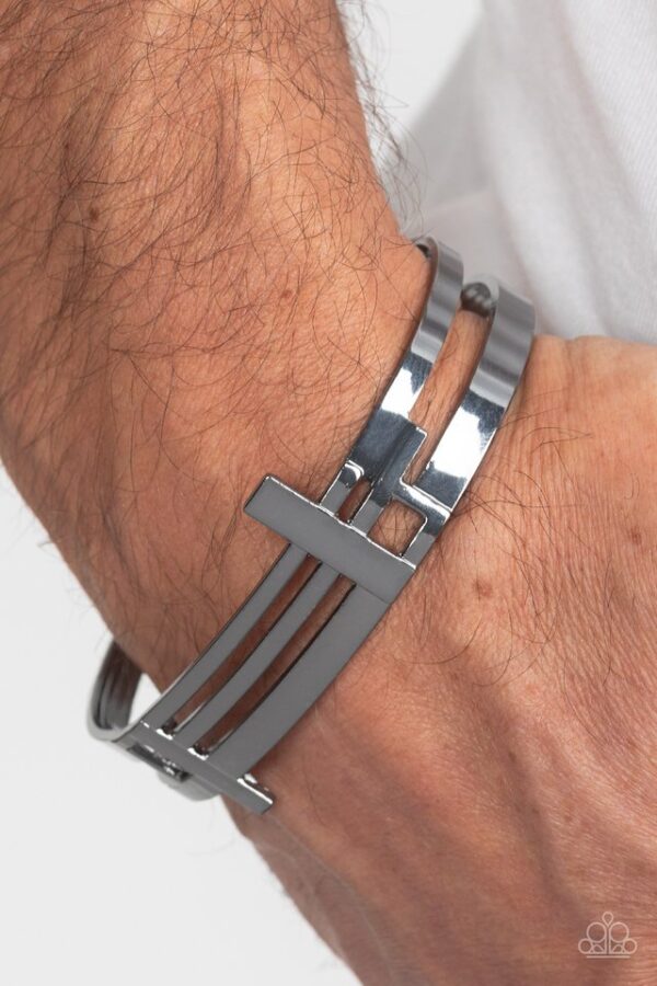 Paparazzi Bracelet ~ Barred Lines - Black