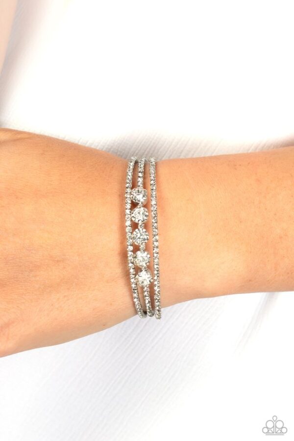 Paparazzi Bracelet ~ Lucid Layers - White