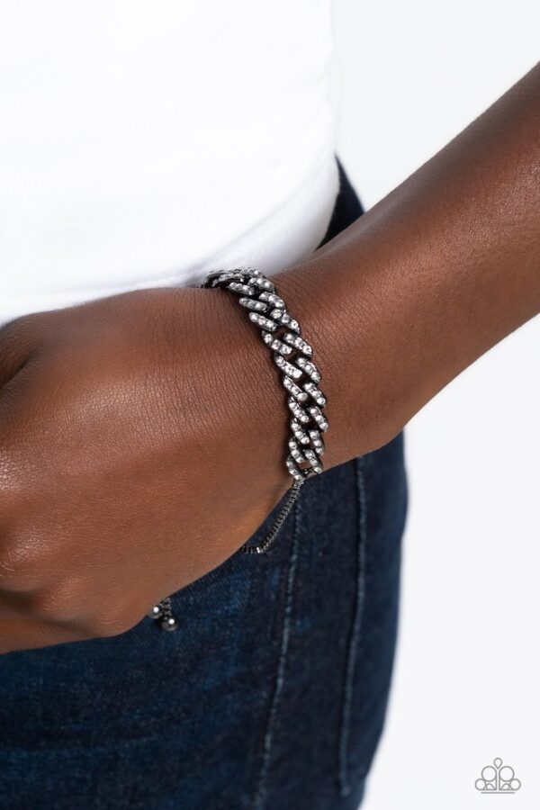 Paparazzi Bracelet ~ Mecca Metro - Black