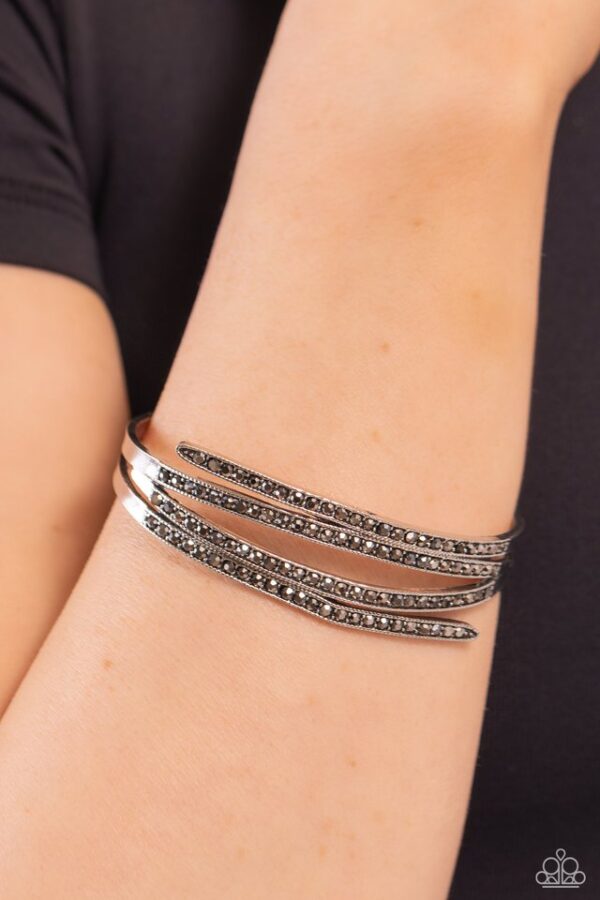 Paparazzi Bracelet ~ CURVED Lines - Silver