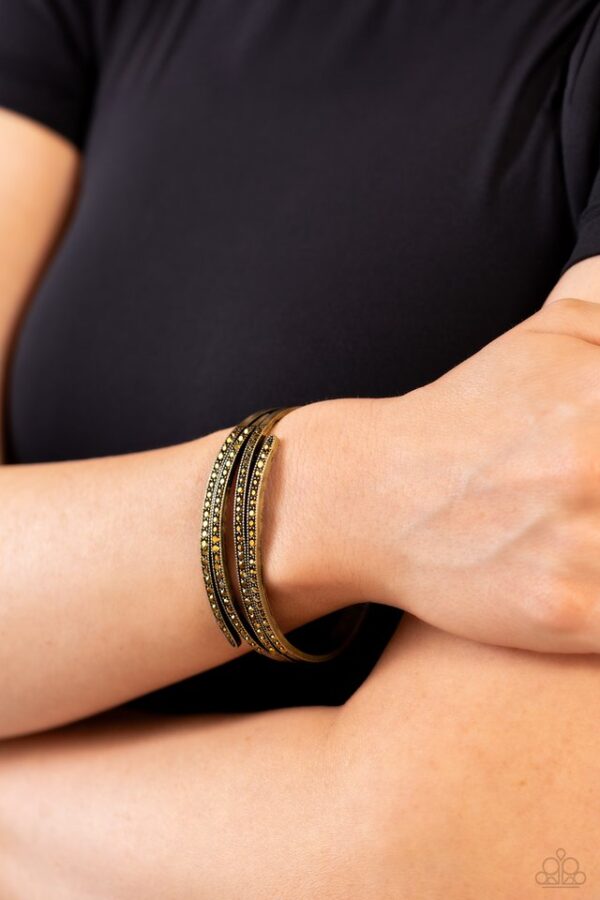 Paparazzi Bracelet ~ CURVED Lines - Brass