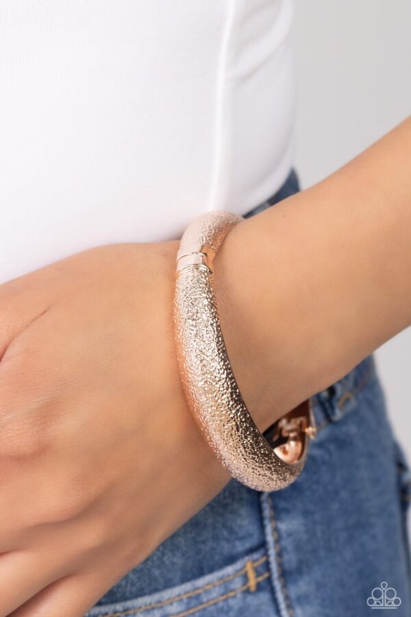 Paparazzi Bracelet ~ Rippling Reunion - Rose Gold