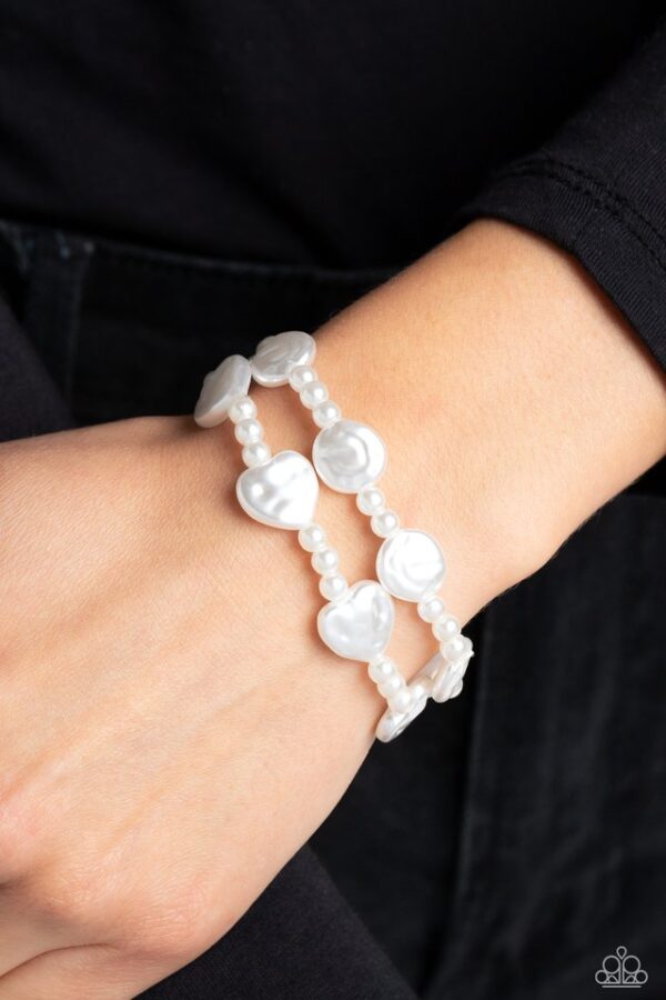 Paparazzi Bracelet ~ Good Time PEARL - White