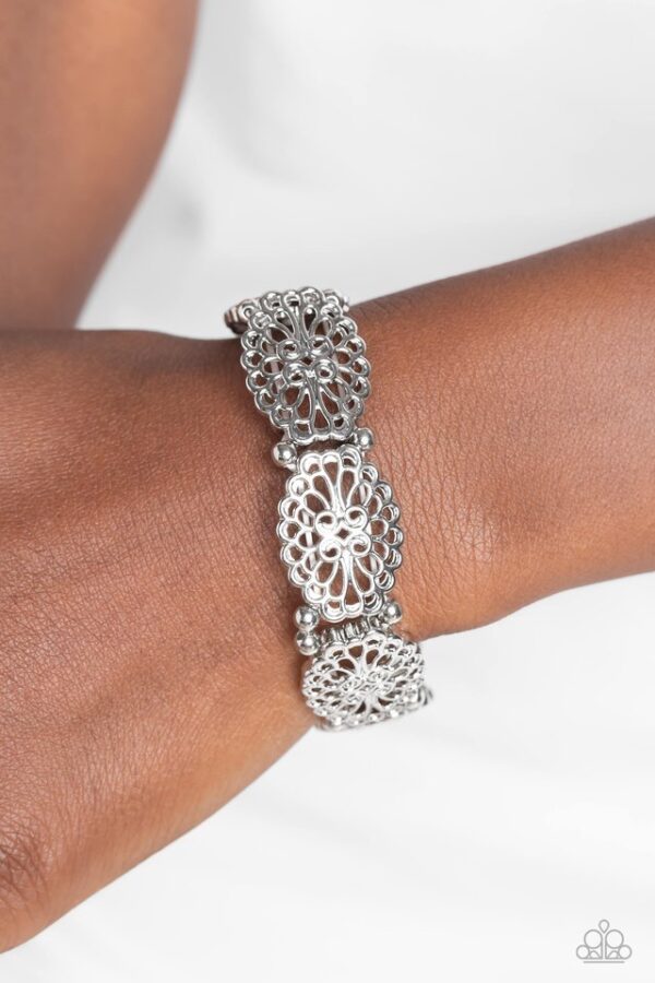 Paparazzi Bracelet ~ Curly Chic - Silver