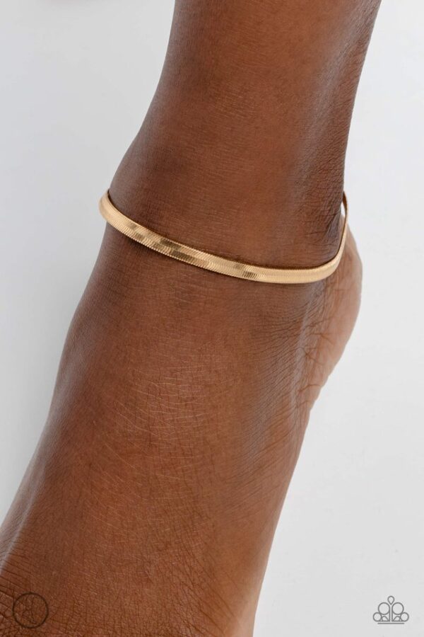 Paparazzi Bracelet ~ Tan Lines - Gold