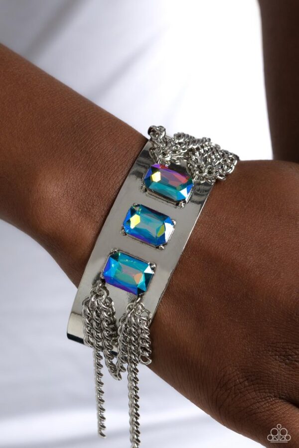 Paparazzi Bracelet ~ CHAIN Showers - Multi