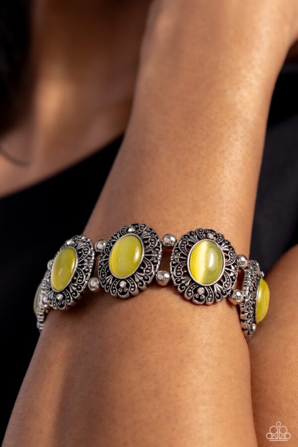 Paparazzi Bracelet ~ Vintage Vault - Yellow