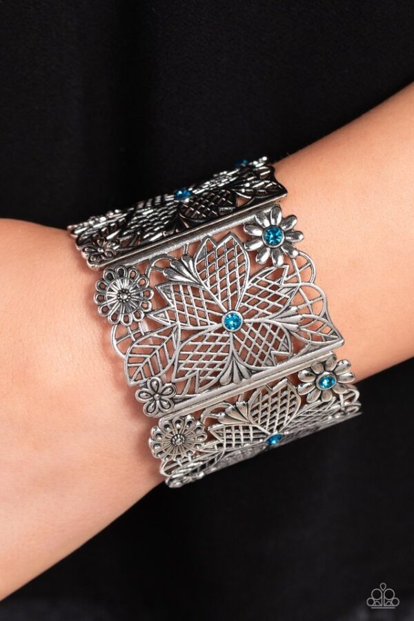 Paparazzi Bracelet ~ Garden City - Blue