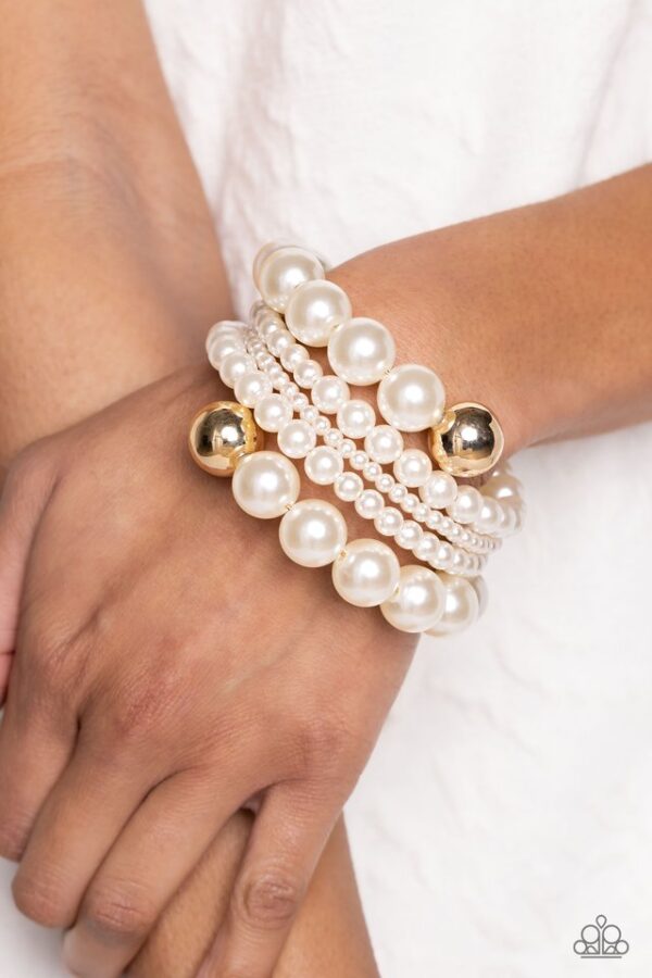 Paparazzi Bracelet ~ Pleasing Pirouette - Gold