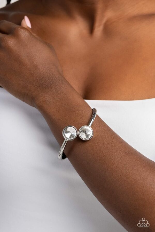 Paparazzi Bracelet ~ Daily Dazzle - White