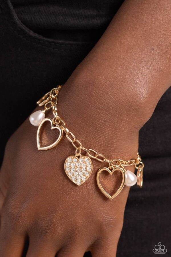 Paparazzi Bracelet ~ GLOW Your Heart - Gold