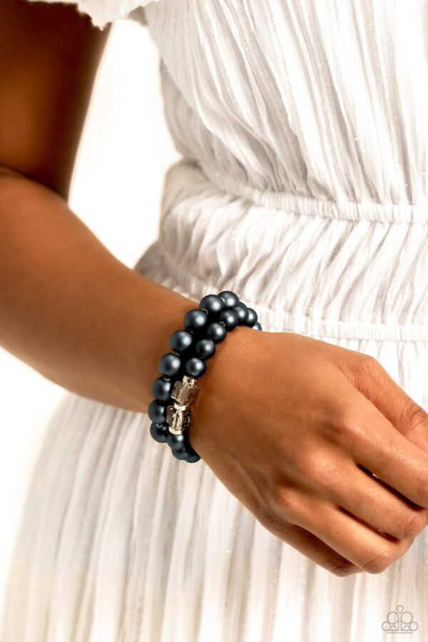 Paparazzi Bracelet ~ Shopaholic Showdown - Blue