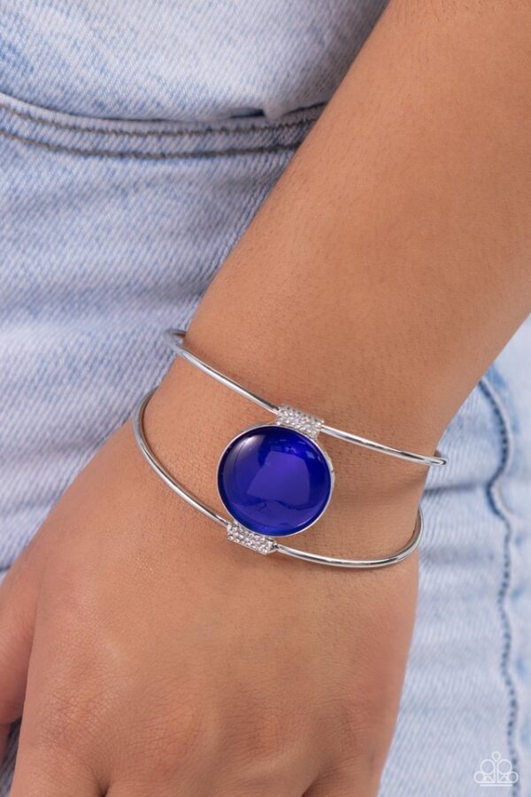 Paparazzi Bracelet ~ Candescent Cats Eye - Blue