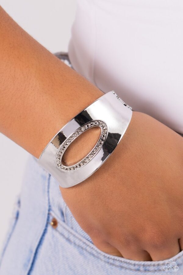 Paparazzi Bracelet ~ Raised in Radiance - Silver