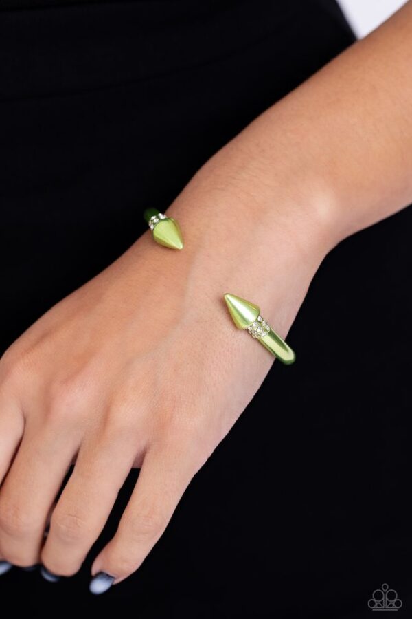 Paparazzi Bracelet ~ Punky Plot Twist - Green