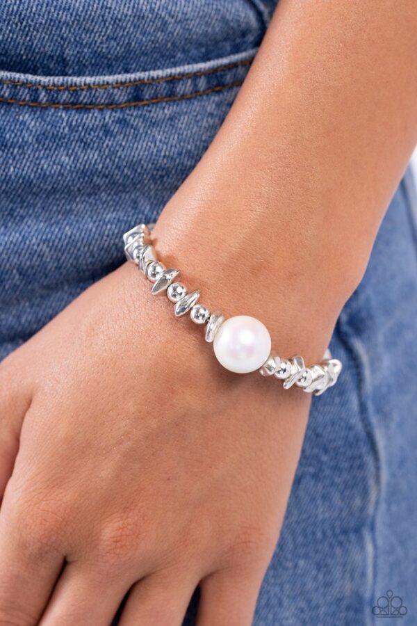 Paparazzi Bracelet ~ Chiseled Class - White