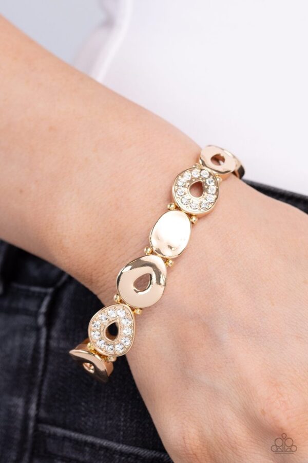 Paparazzi Bracelet ~ Calibrated Class - Gold