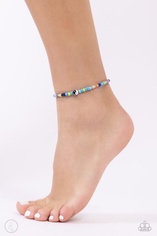 Paparazzi Bracelet ~ Seize the Shapes - Blue