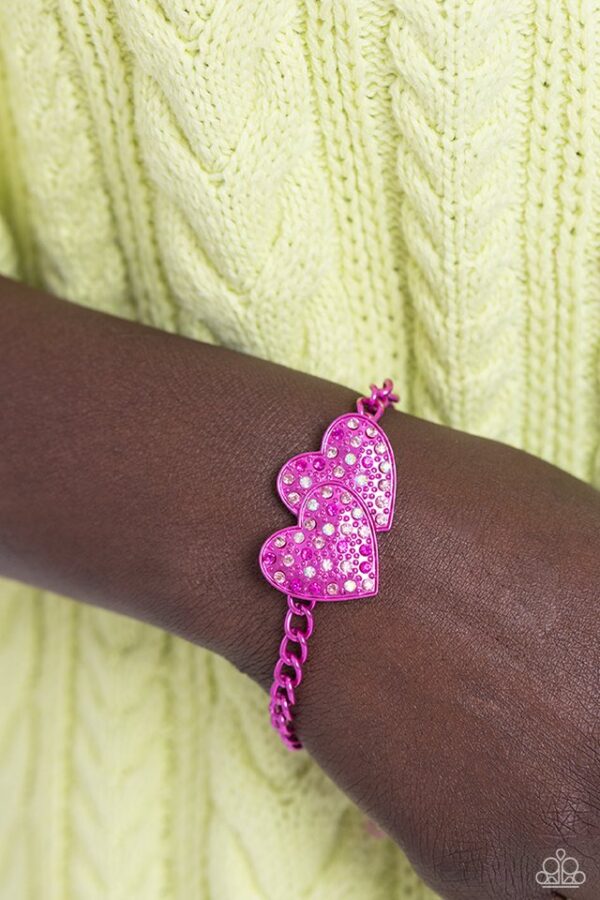 Paparazzi Bracelet ~ Lovestruck Lineup - Pink