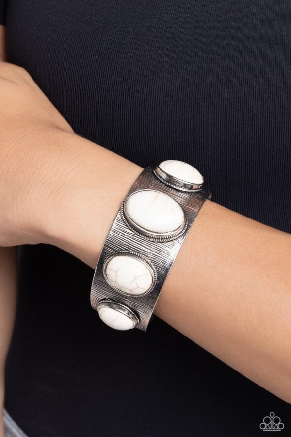 Paparazzi Bracelet ~ Earthy Echo - White