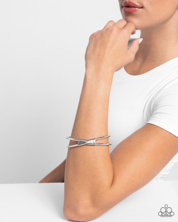 Paparazzi Bracelet ~ Tactile Thrill - Silver